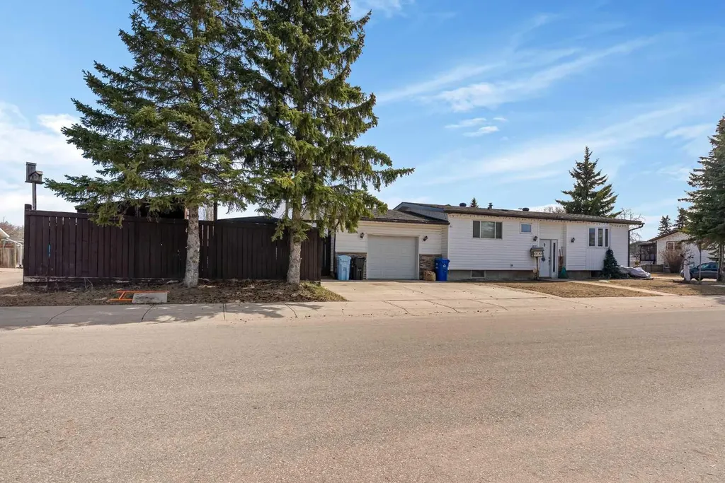 162 Caldwell Crescent Fort Mcmurray AB T9K 1G3