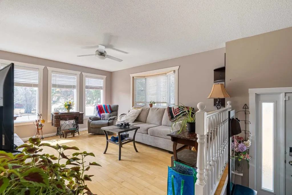 162 Caldwell Crescent Fort Mcmurray AB T9K 1G3