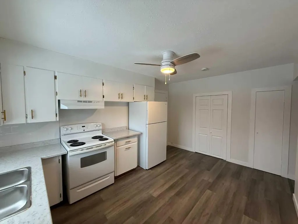 5416 46 Street Lloydminster AB T9V 0E4