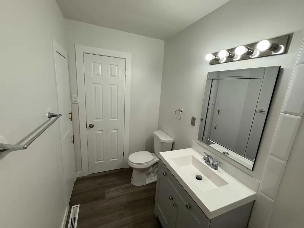 5416 46 Street Lloydminster AB T9V 0E4