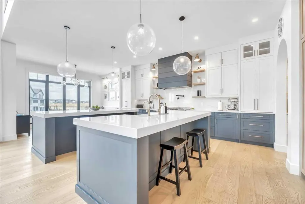 411 Marina Grove SE Calgary AB T3M 3S8