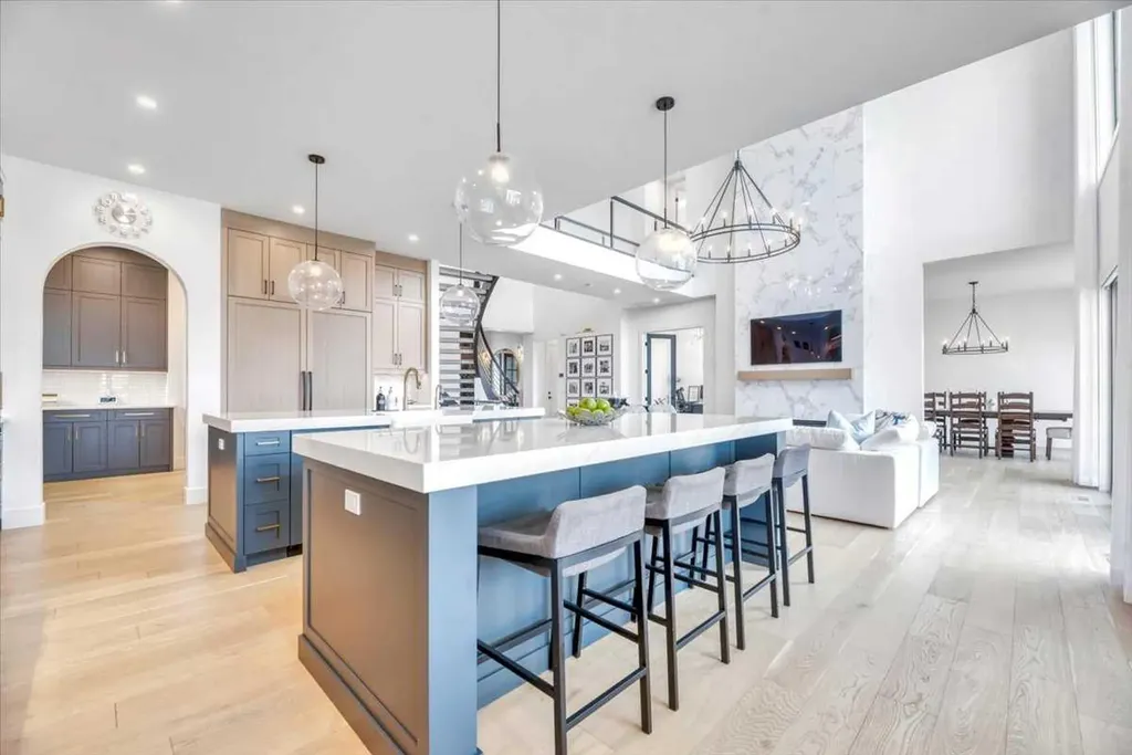 411 Marina Grove SE Calgary AB T3M 3S8