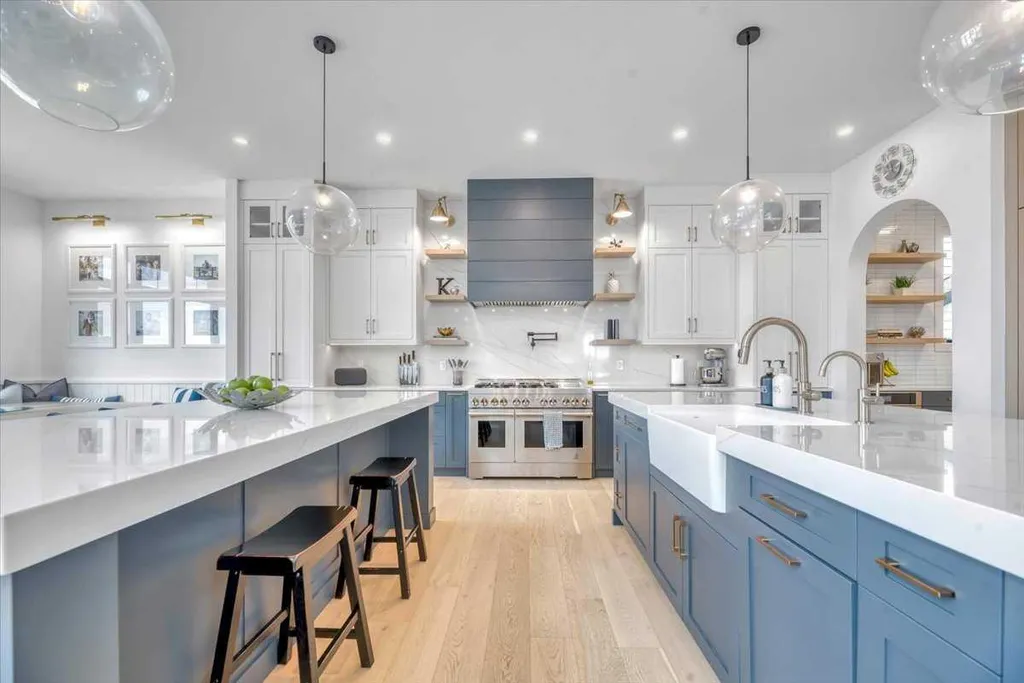 411 Marina Grove SE Calgary AB T3M 3S8
