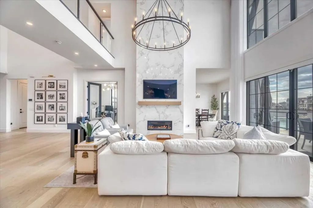 411 Marina Grove SE Calgary AB T3M 3S8