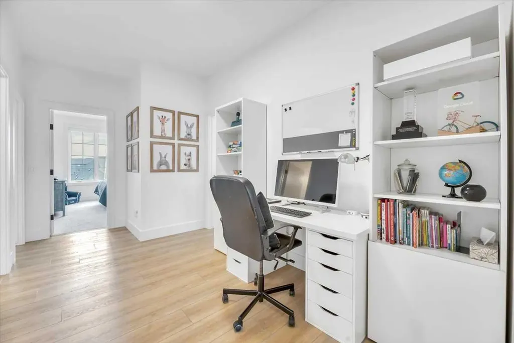 411 Marina Grove SE Calgary AB T3M 3S8