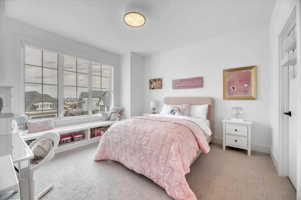 411 Marina Grove SE Calgary AB T3M 3S8