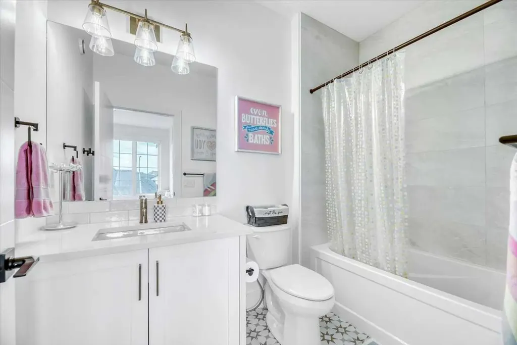 411 Marina Grove SE Calgary AB T3M 3S8