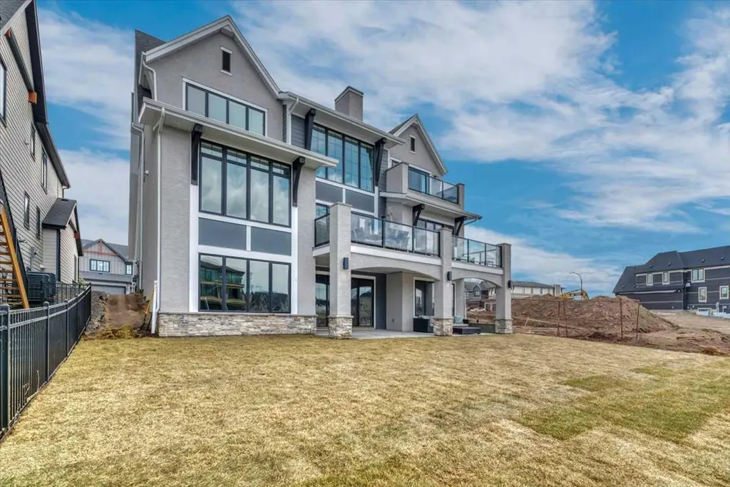411 Marina Grove SE Calgary AB T3M 3S8