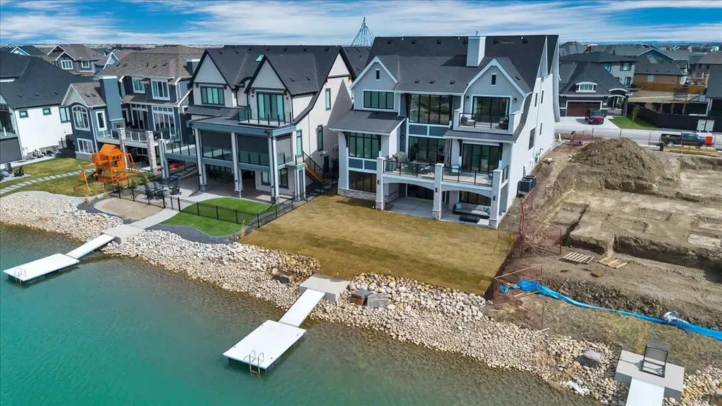 411 Marina Grove SE Calgary AB T3M 3S8