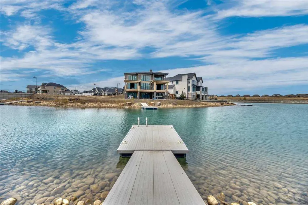 411 Marina Grove SE Calgary AB T3M 3S8