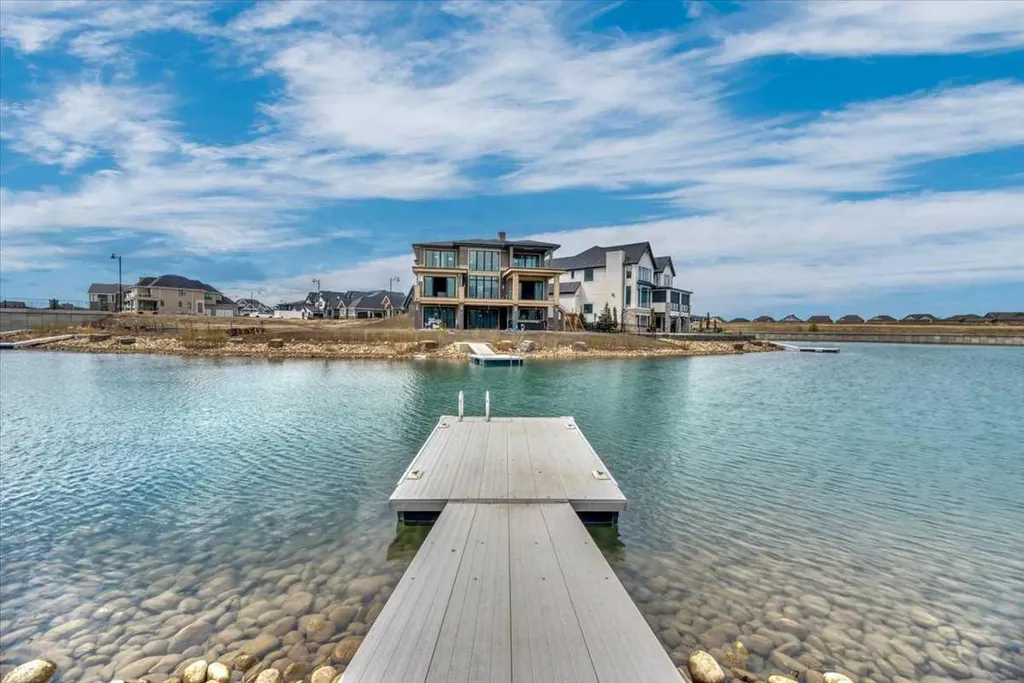 411 Marina Grove SE Calgary AB T3M 3S8