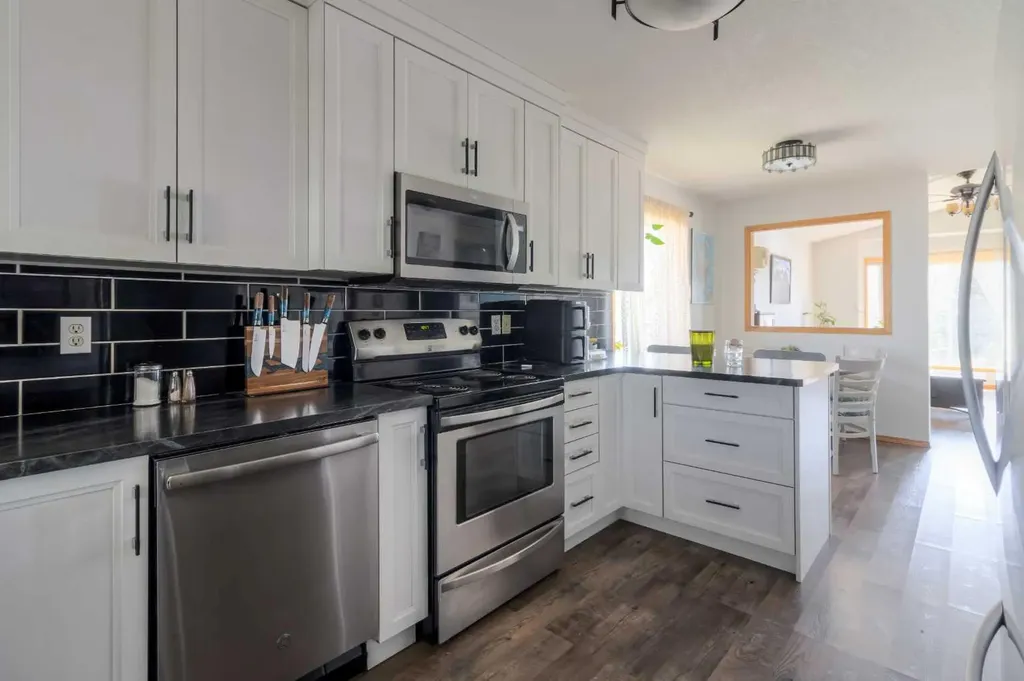 2404 9 Street Coaldale AB T1M 1N5