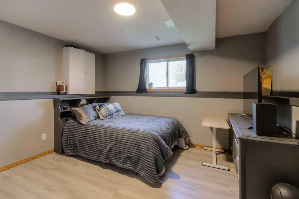 2404 9 Street Coaldale AB T1M 1N5