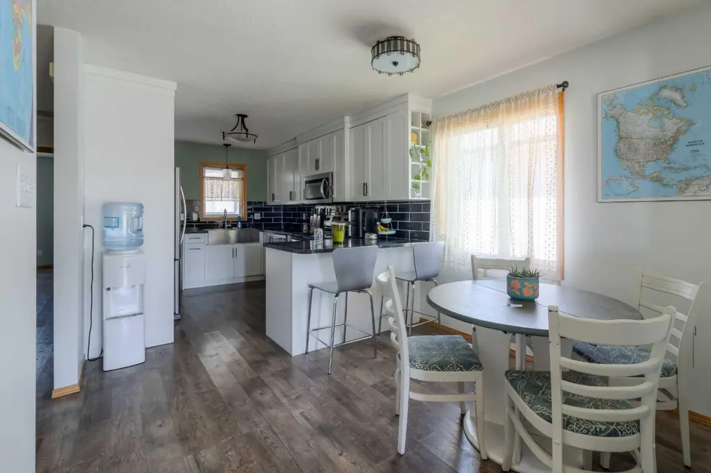 2404 9 Street Coaldale AB T1M 1N5