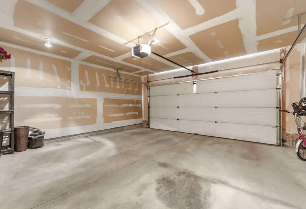 159 Mckenzie Towne Gate SE Calgary AB T2Z 4G2