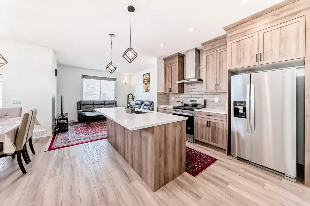 330 Ambleton Drive NW Calgary AB T3P 2B7