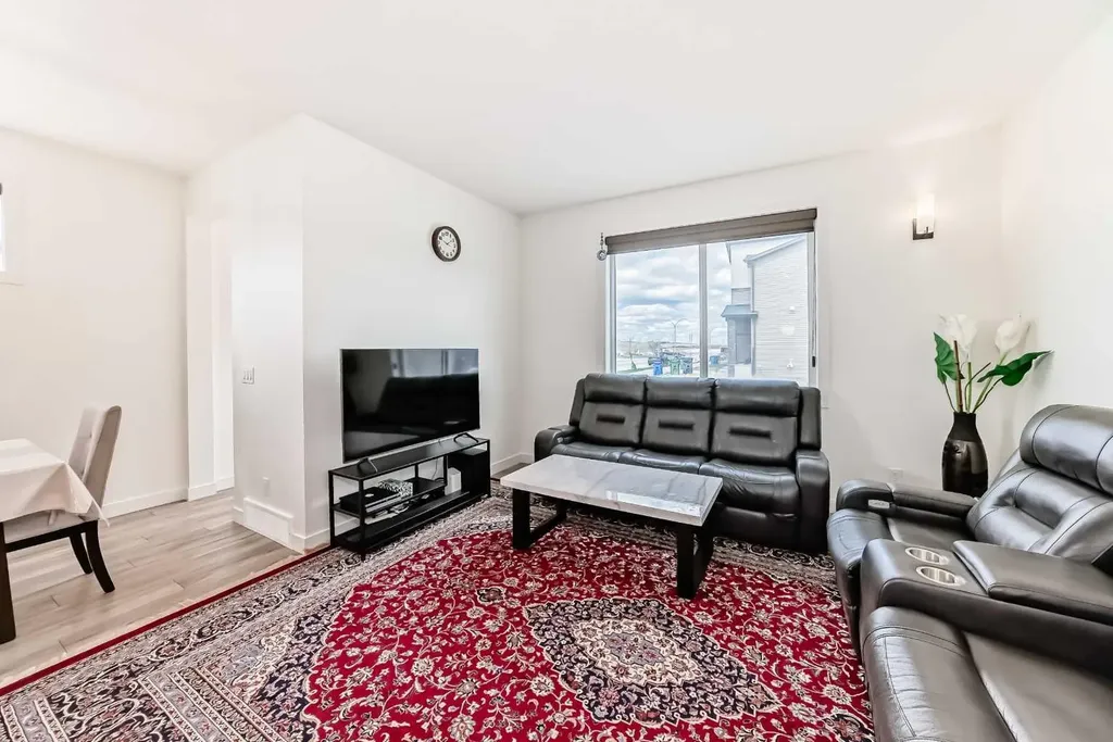 330 Ambleton Drive NW Calgary AB T3P 2B7