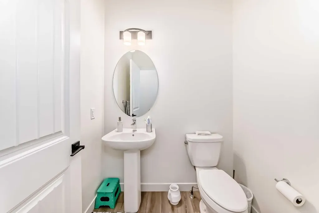 330 Ambleton Drive NW Calgary AB T3P 2B7