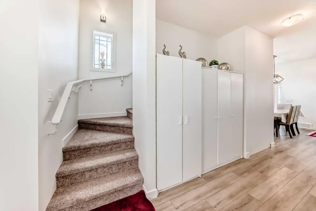 330 Ambleton Drive NW Calgary AB T3P 2B7