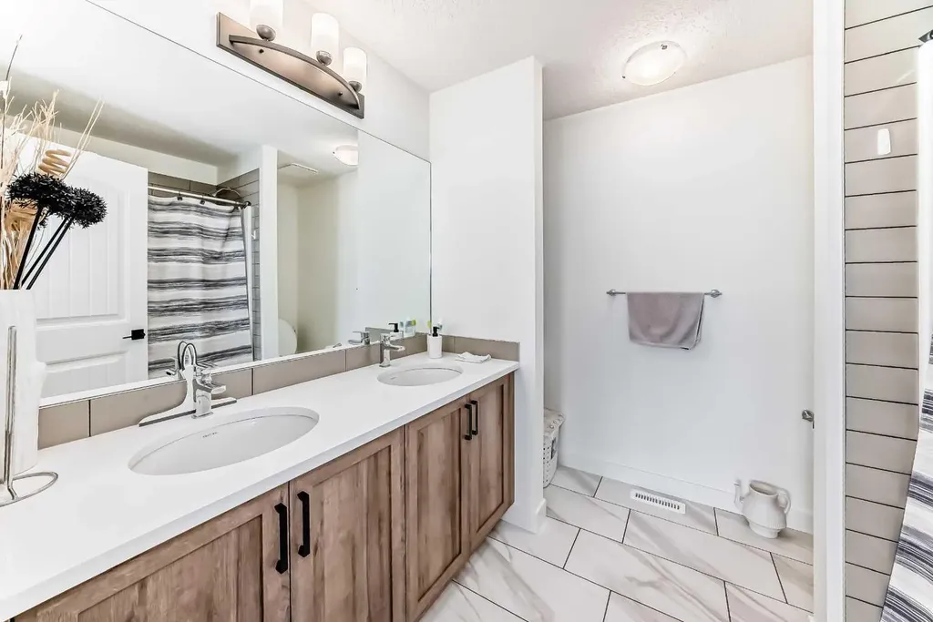 330 Ambleton Drive NW Calgary AB T3P 2B7