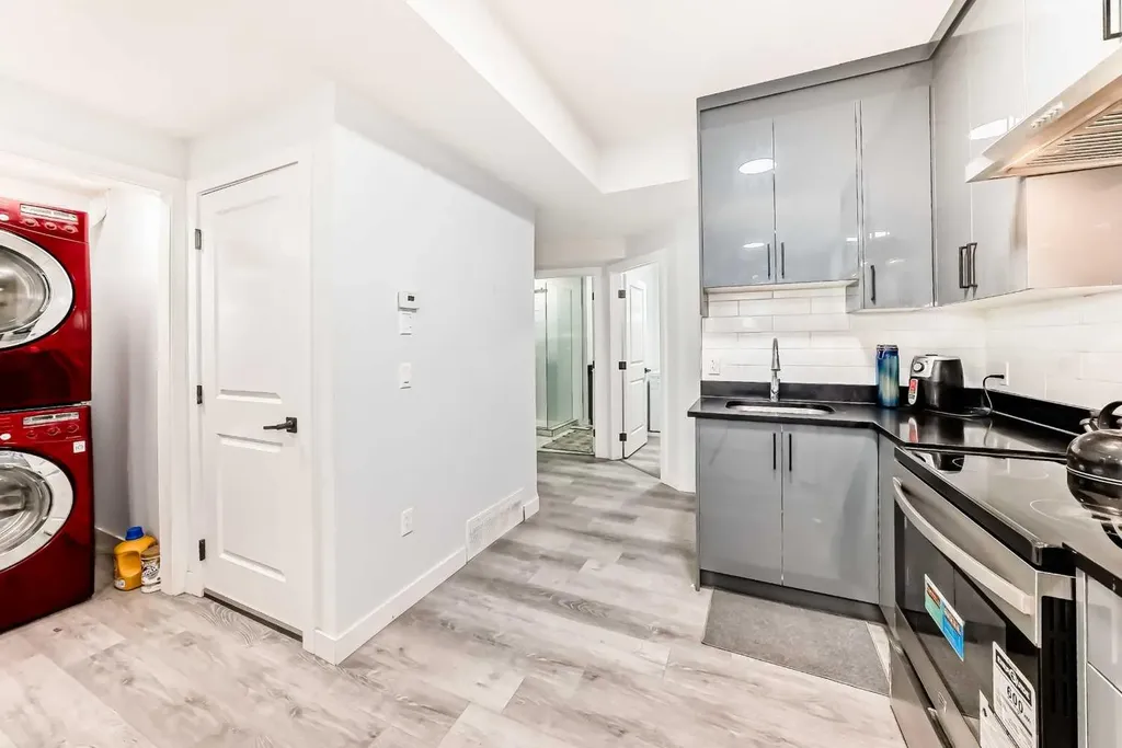 330 Ambleton Drive NW Calgary AB T3P 2B7