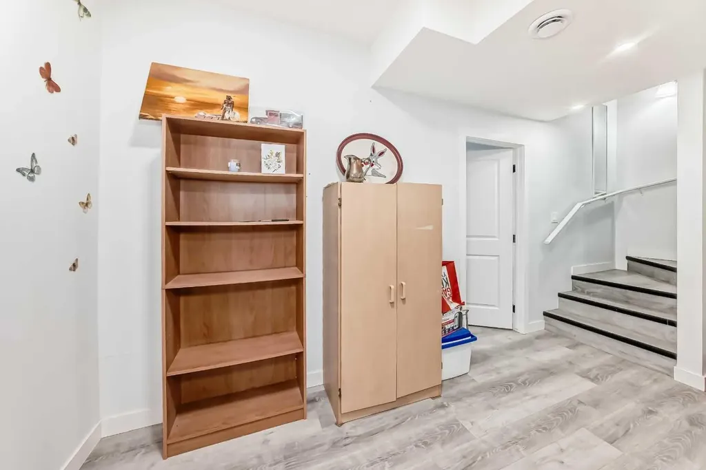 330 Ambleton Drive NW Calgary AB T3P 2B7