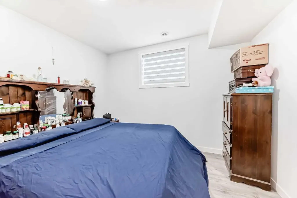 330 Ambleton Drive NW Calgary AB T3P 2B7