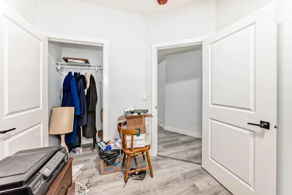 330 Ambleton Drive NW Calgary AB T3P 2B7