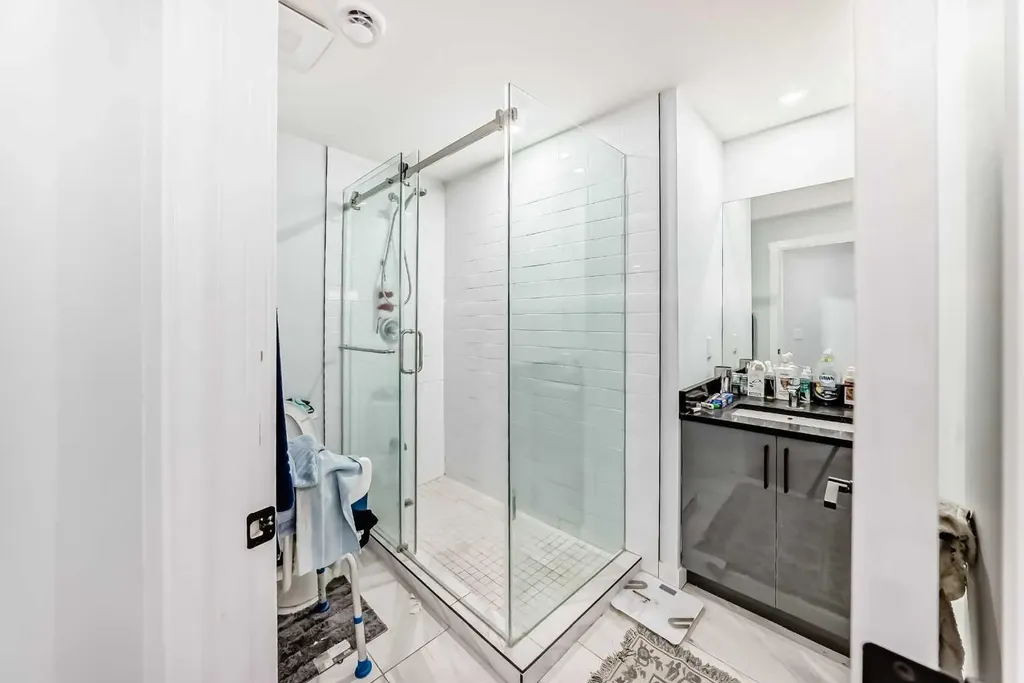 330 Ambleton Drive NW Calgary AB T3P 2B7