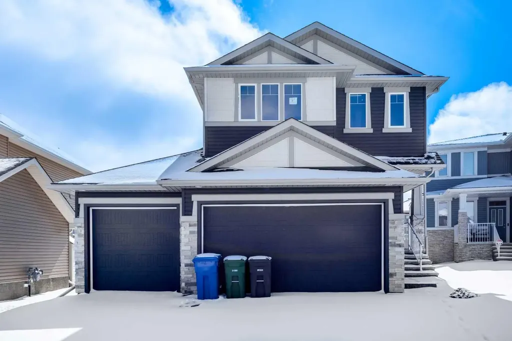 107 Dawson Harbour Court Chestermere AB T1X1Z7
