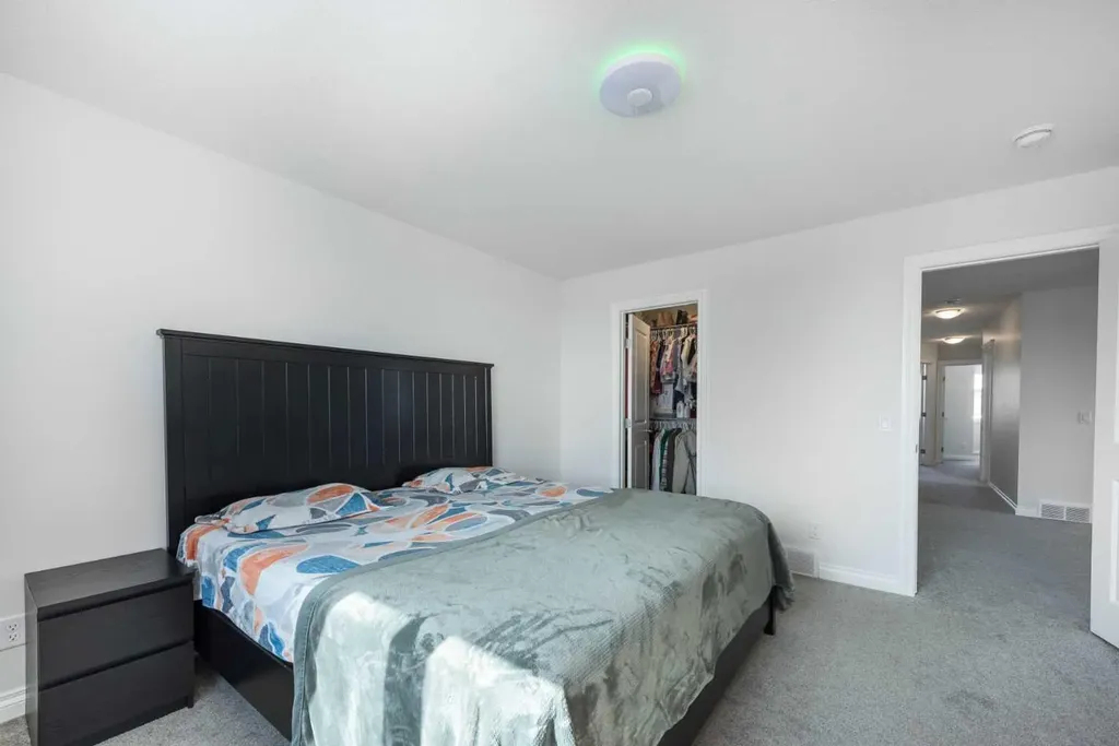 107 Dawson Harbour Court Chestermere AB T1X1Z7