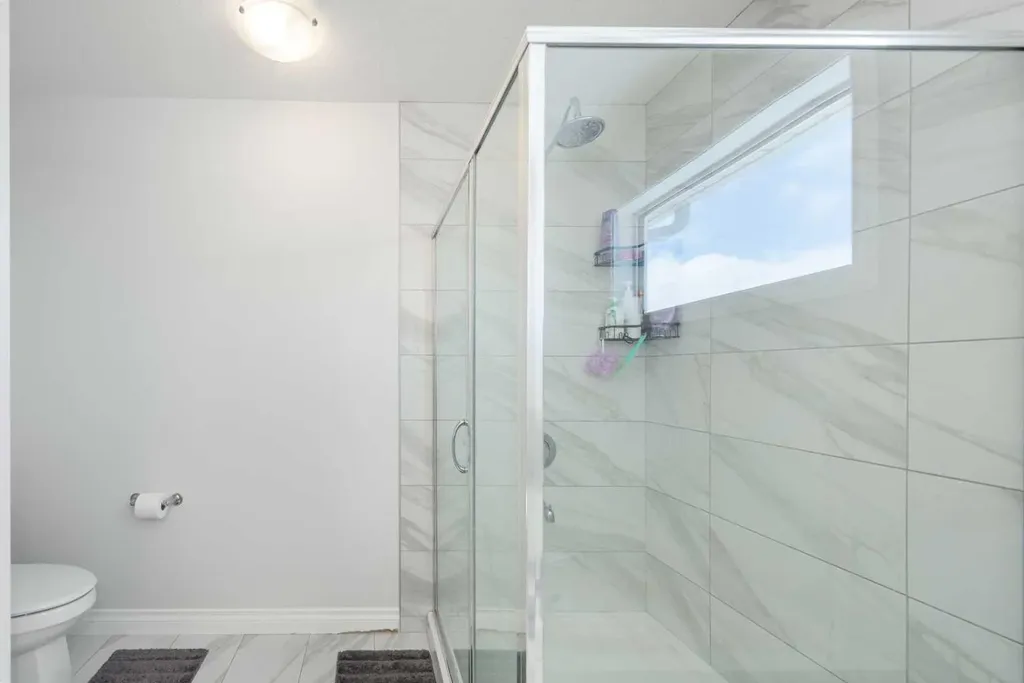 107 Dawson Harbour Court Chestermere AB T1X1Z7