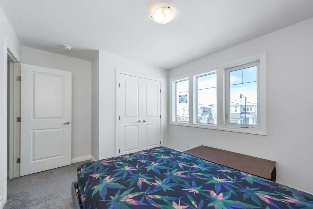 107 Dawson Harbour Court Chestermere AB T1X1Z7