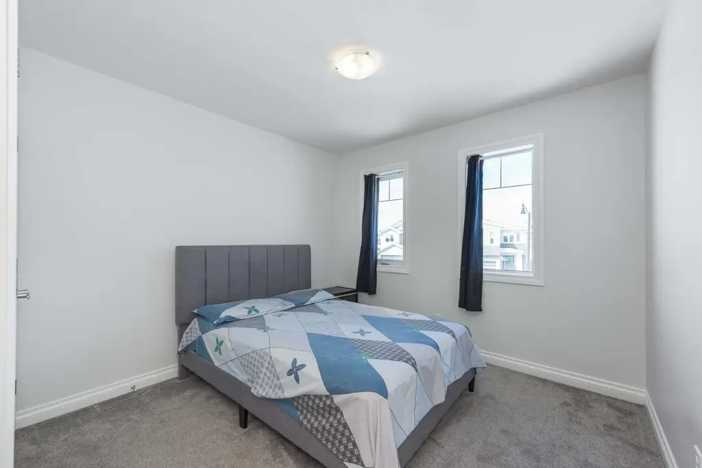 107 Dawson Harbour Court Chestermere AB T1X1Z7