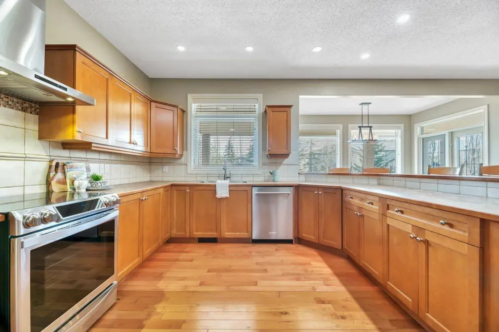168 West Creek Court Chestermere AB T1X 1L8