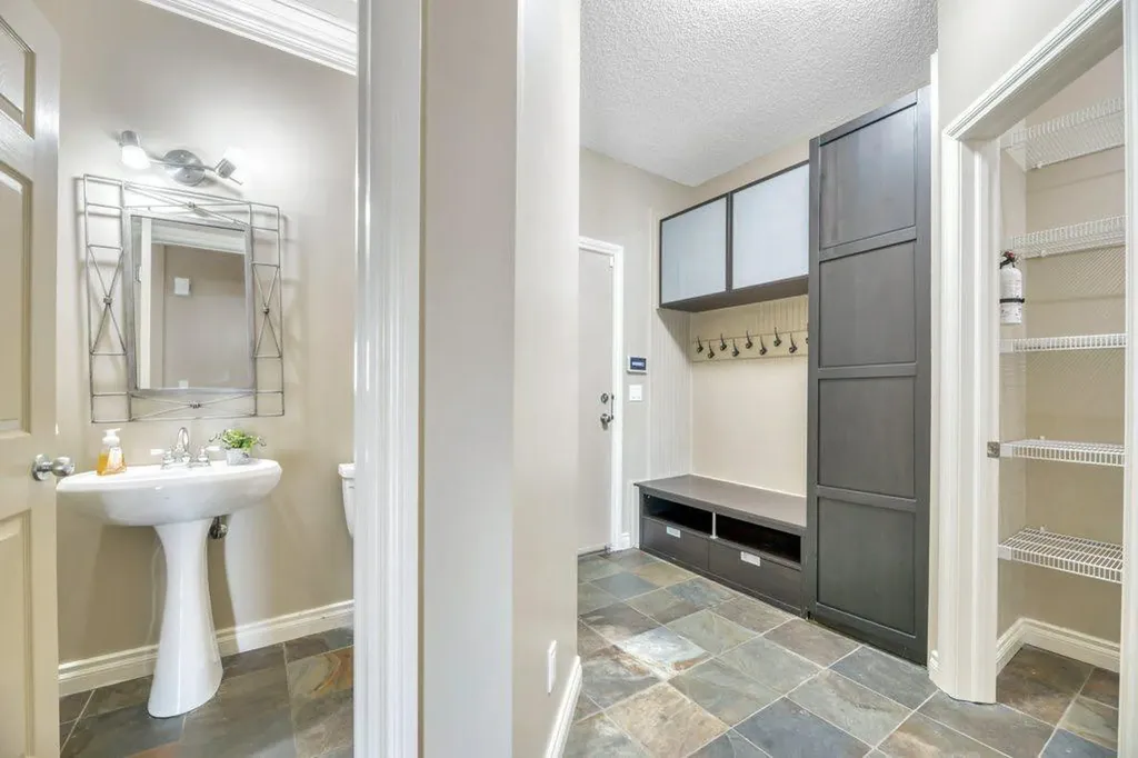 168 West Creek Court Chestermere AB T1X 1L8