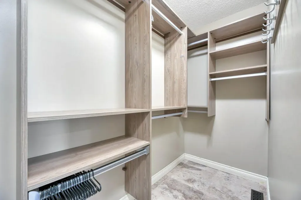 168 West Creek Court Chestermere AB T1X 1L8