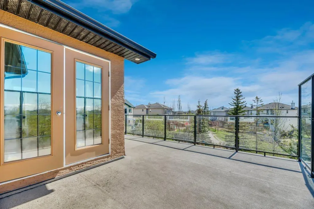 168 West Creek Court Chestermere AB T1X 1L8