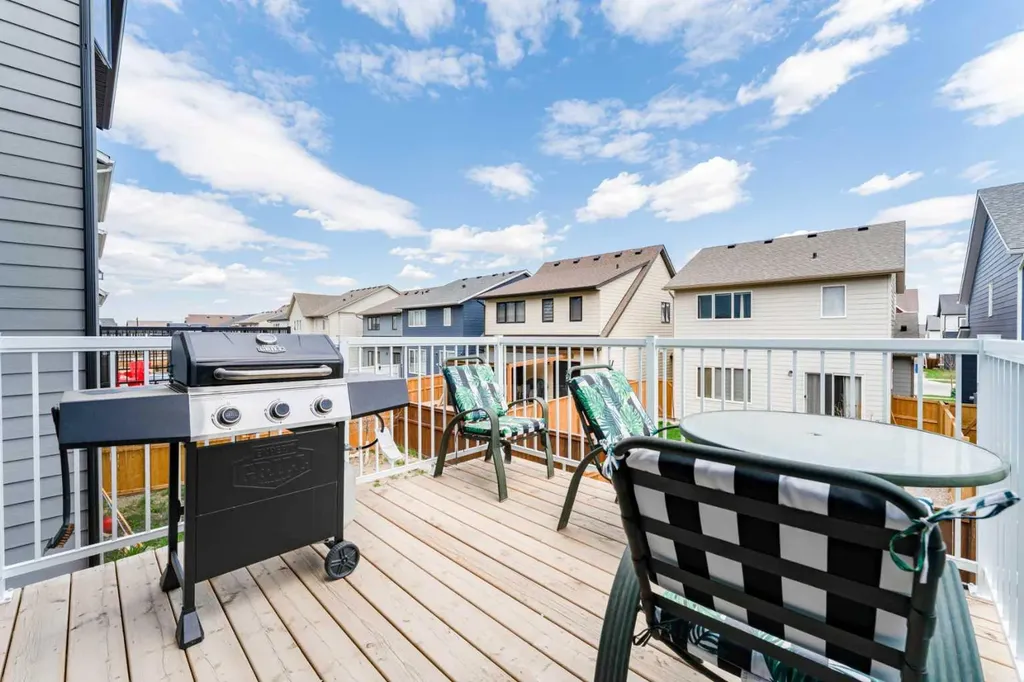 317 Baneberry Way SW Airdrie AB T4B5R9