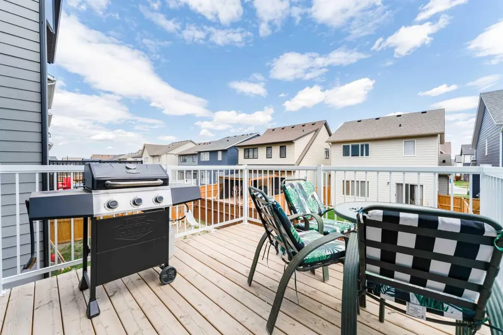 317 Baneberry Way SW Airdrie AB T4B5R9