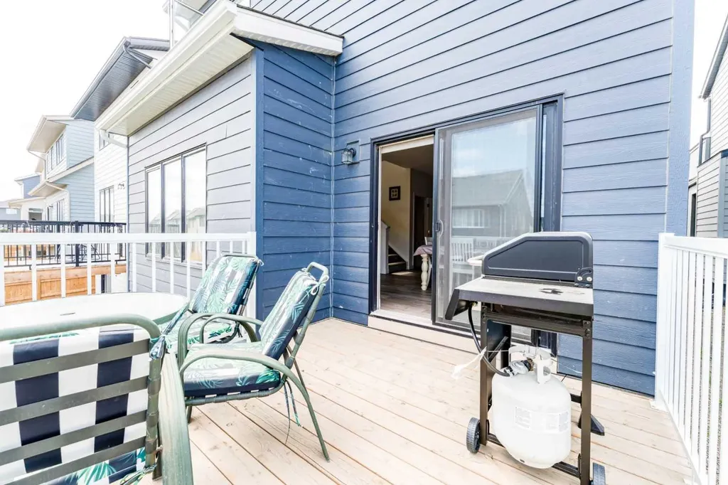 317 Baneberry Way SW Airdrie AB T4B5R9