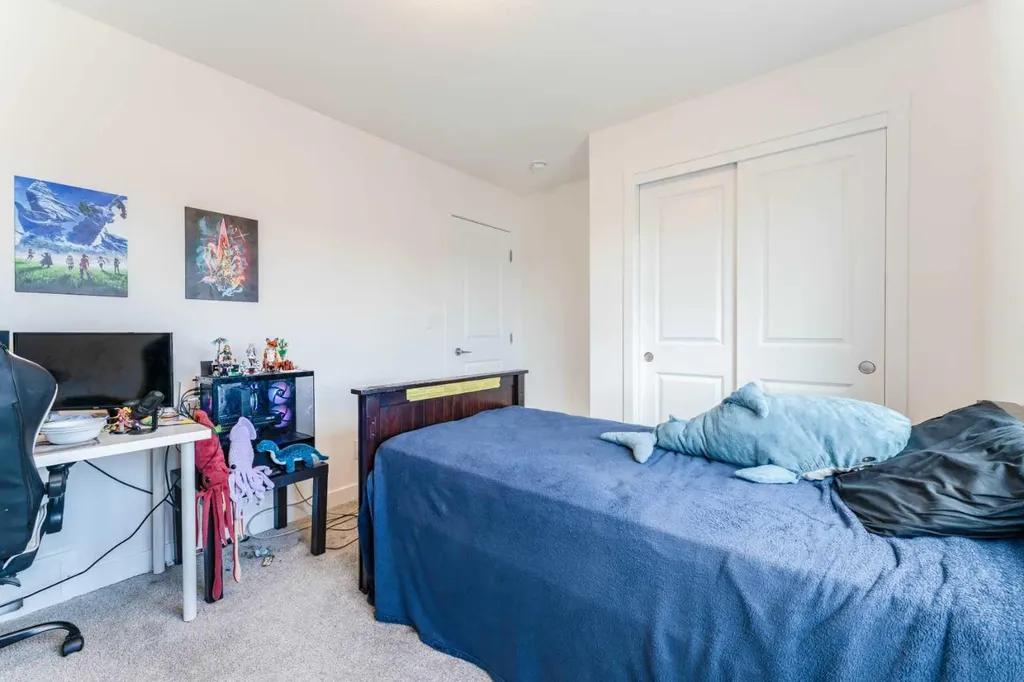 317 Baneberry Way SW Airdrie AB T4B5R9