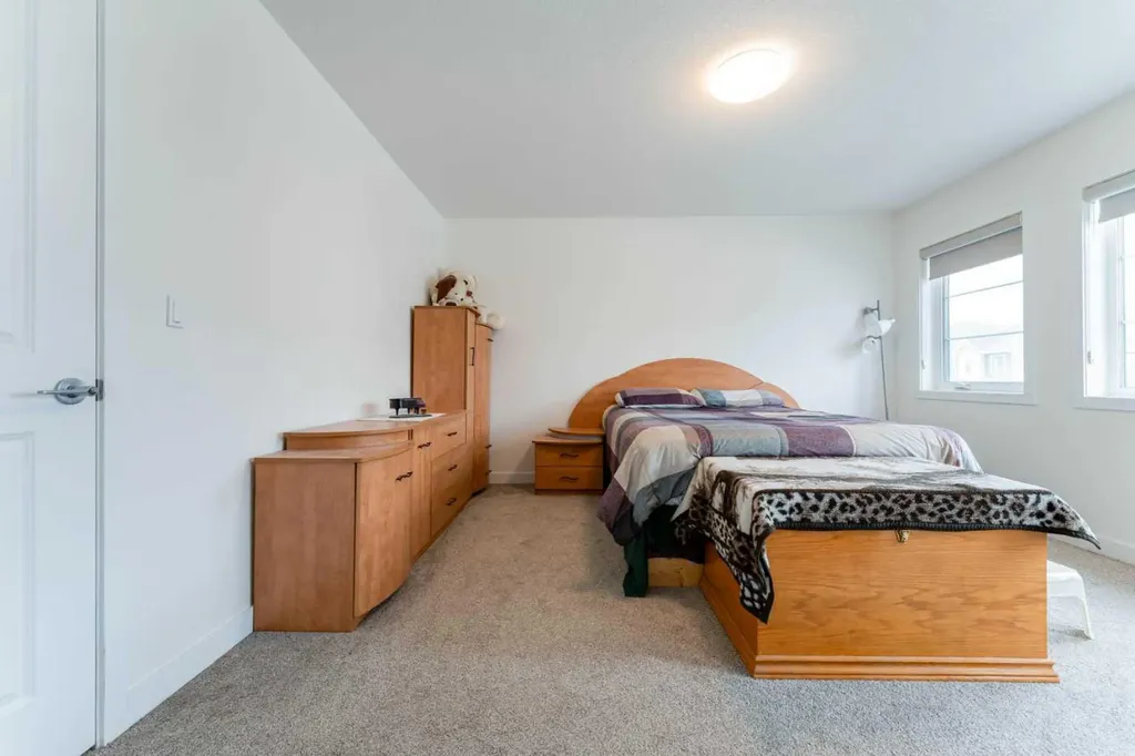 317 Baneberry Way SW Airdrie AB T4B5R9