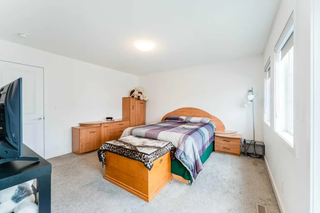 317 Baneberry Way SW Airdrie AB T4B5R9