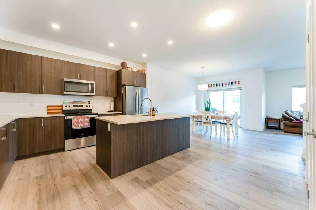 317 Baneberry Way SW Airdrie AB T4B5R9