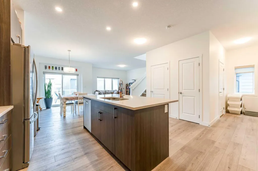 317 Baneberry Way SW Airdrie AB T4B5R9