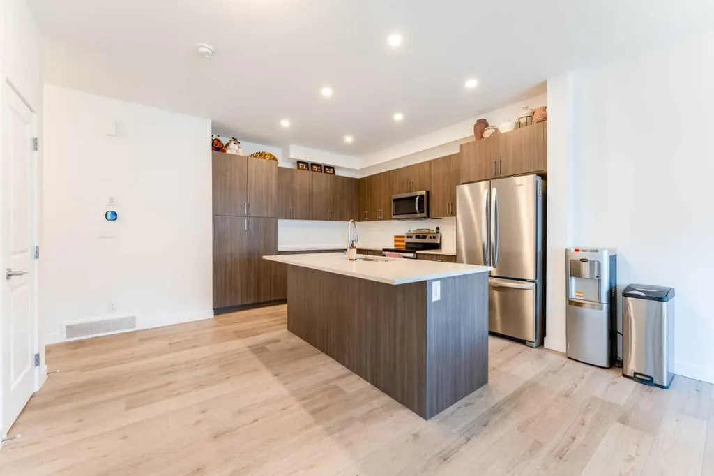 317 Baneberry Way SW Airdrie AB T4B5R9