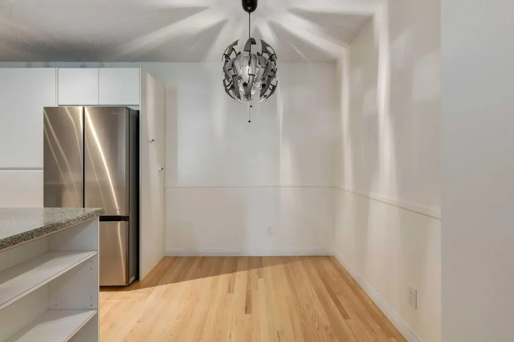 107 9 Street NW Calgary AB T2N0E3