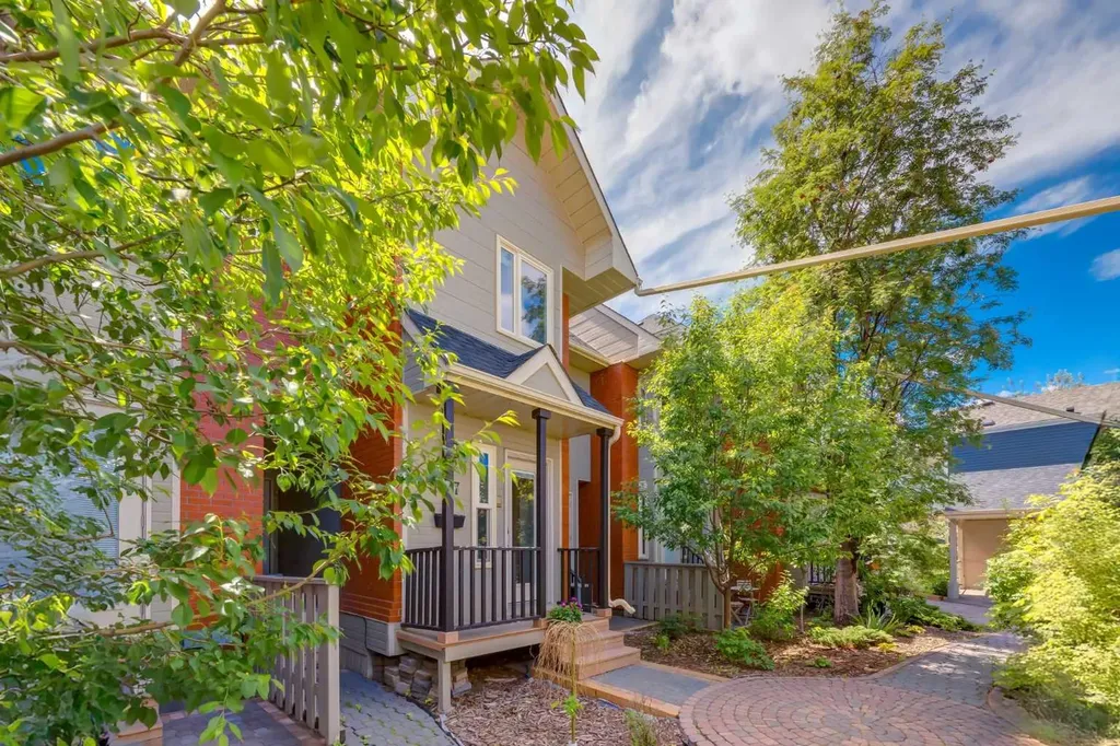 107 9 Street NW Calgary AB T2N0E3