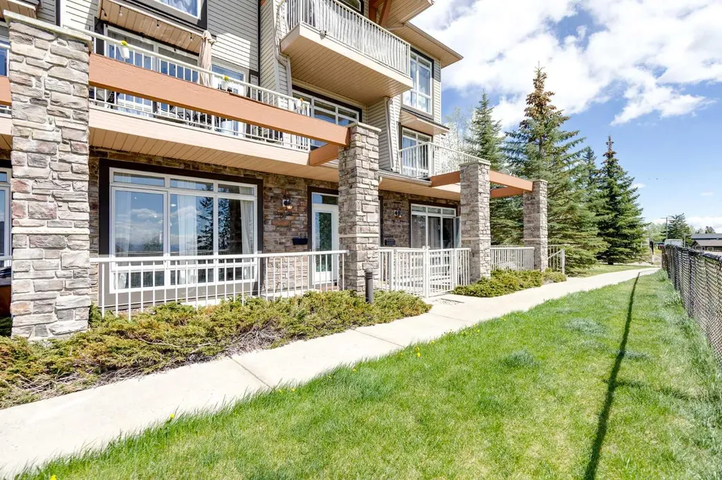 181 Rockyledge View NW Calgary AB T3G 6B1